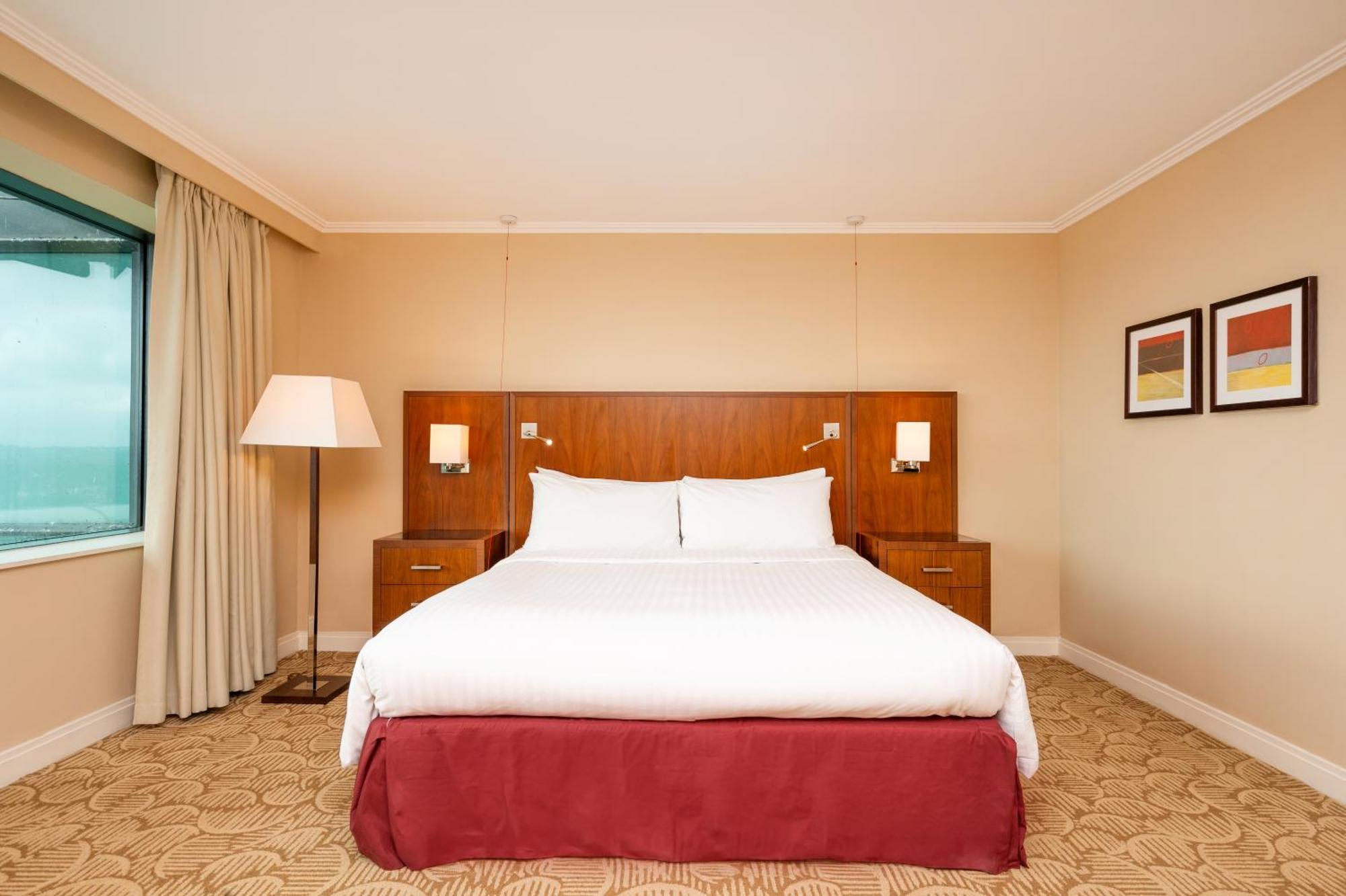 London Twickenham Stadium Hotel, A Member Of Radisson Individuals Экстерьер фото