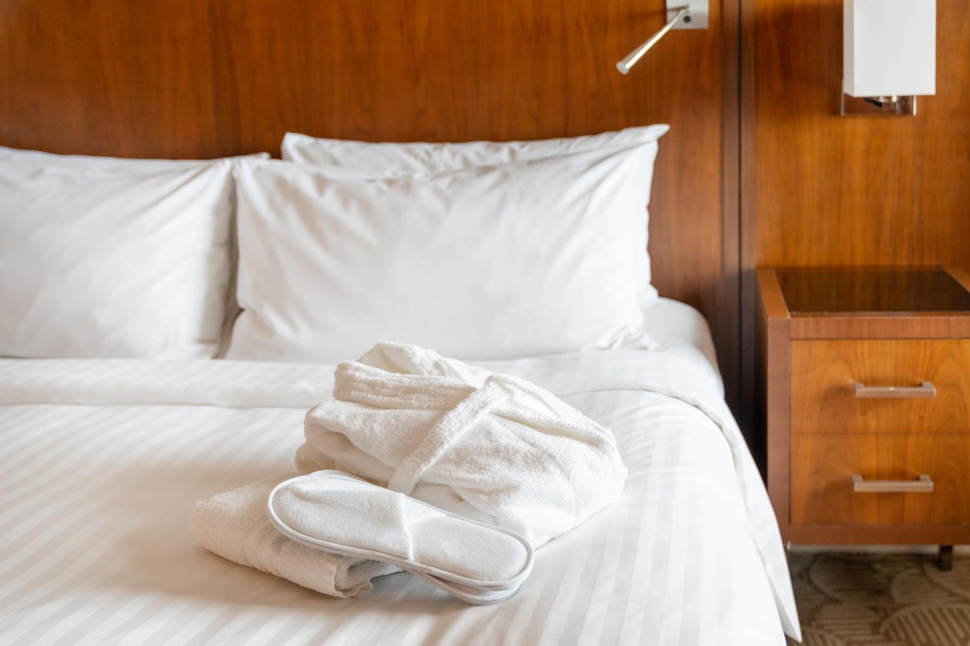 London Twickenham Stadium Hotel, A Member Of Radisson Individuals Экстерьер фото