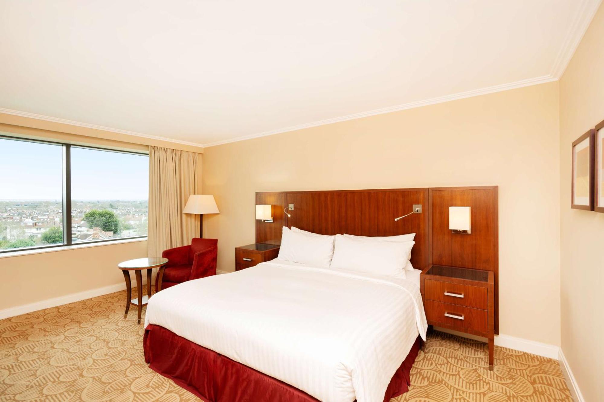 London Twickenham Stadium Hotel, A Member Of Radisson Individuals Экстерьер фото