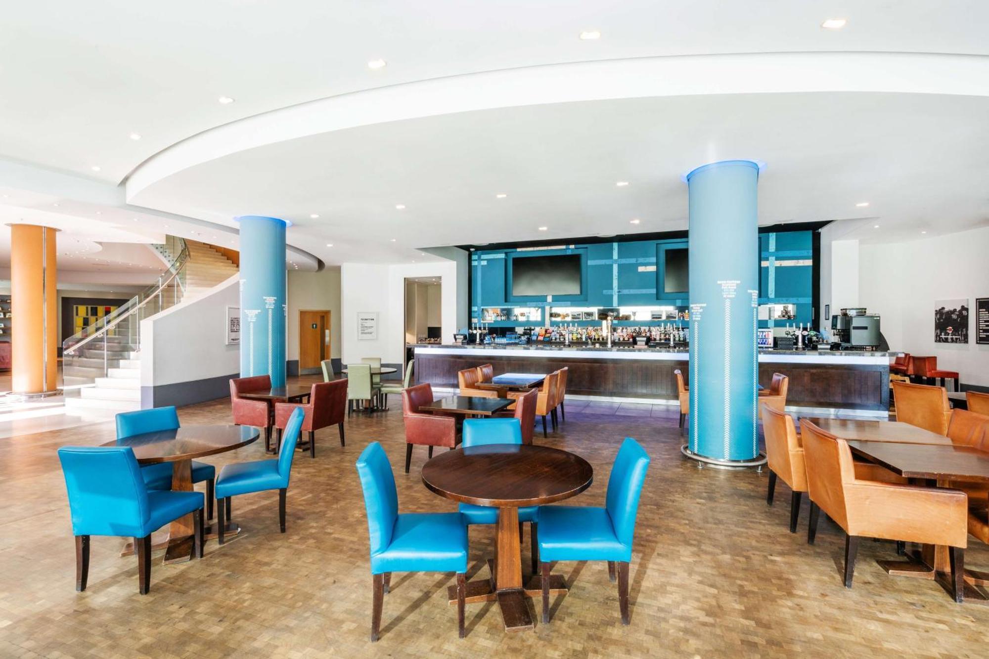 London Twickenham Stadium Hotel, A Member Of Radisson Individuals Экстерьер фото