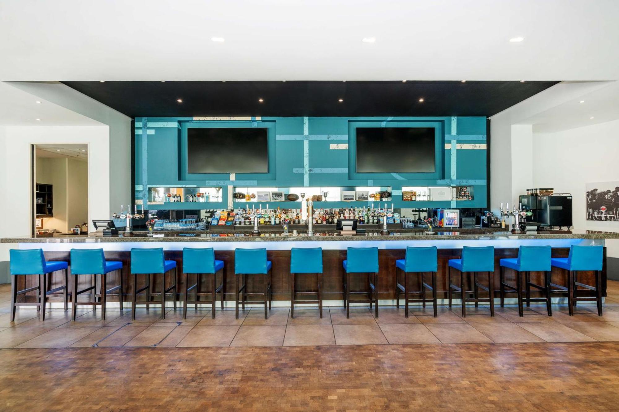 London Twickenham Stadium Hotel, A Member Of Radisson Individuals Экстерьер фото